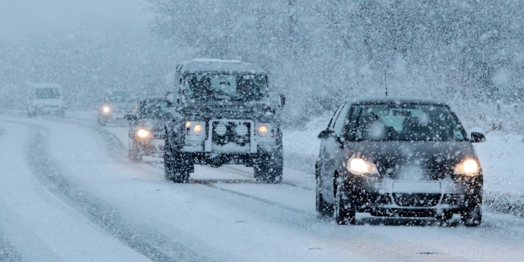 Motorists drive through snowy conditions in Pickering, northern England, on January 15, 2013. Heavy snowfall has hit parts of central and north east England, bringing sub-zero temperatures and travel disruption across the country. AFP PHOTO / LINDSEY PARNABY (Photo credit should read LINDSEY PARNABY/AFP/Getty Images)