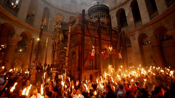 holy-fire-jerusalem-ignite.si
