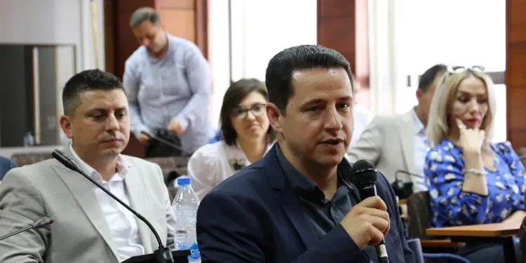 Лимани: Нема медицински доказ дека пријавените стомачни тегоби се предизвикани од водата
