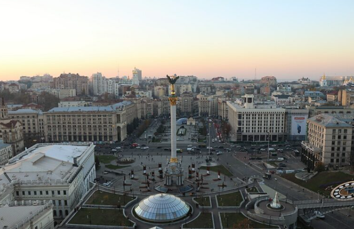 Илјадници Украинци протестираат, бараат смена на врховниот командант