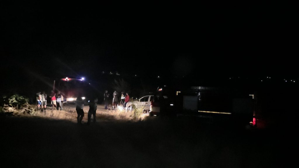 (Видео) НОЌЕСКА СПРЕЧЕНА КАТАСТРОФА ВО ЗЕЛЕНИКОВО - Огнот се приближил до куќите!