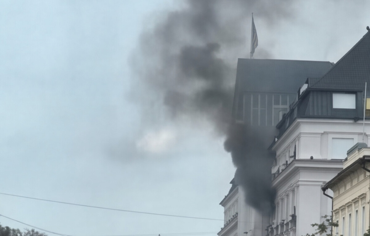 (Видео) Погодено седиштето на украинската тајна служба во Киев, избувнал пожар