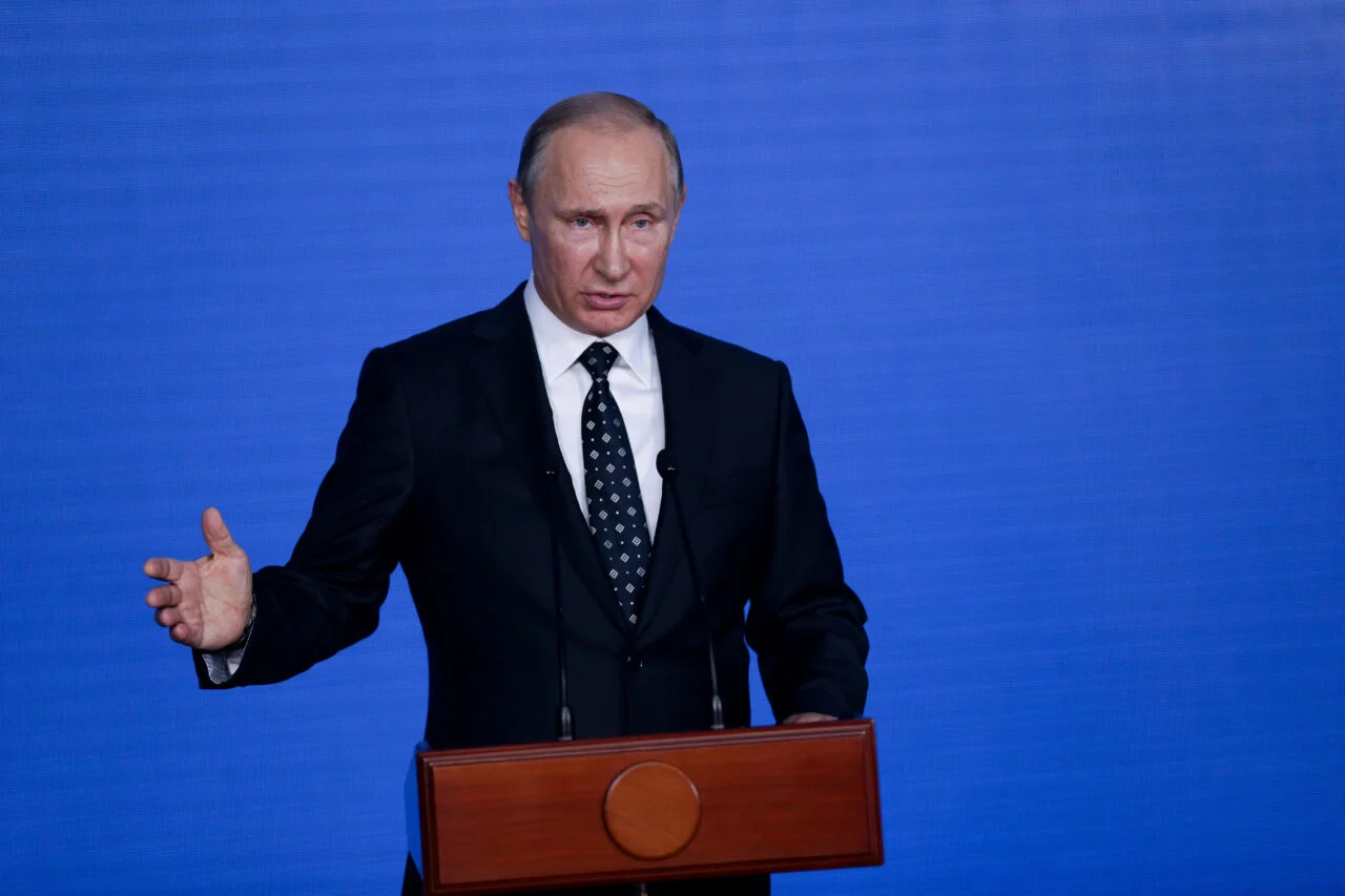 Украински дронови запалија руска рафинерија, Путин најави одговор